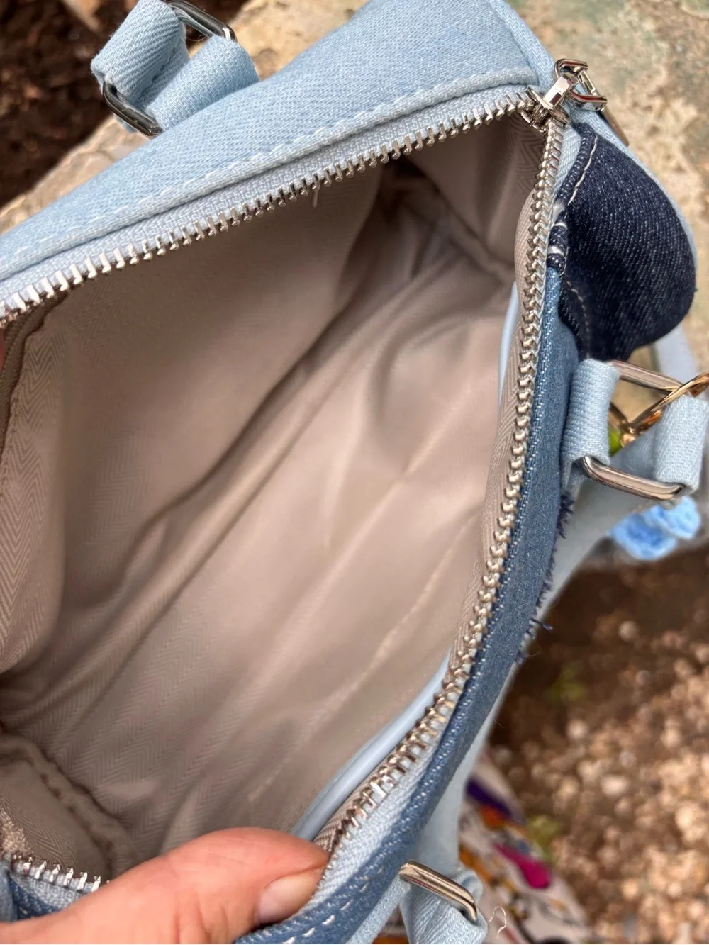 Denim  look Bee Appliqué Crossbody Bag - Light Blue brand new
